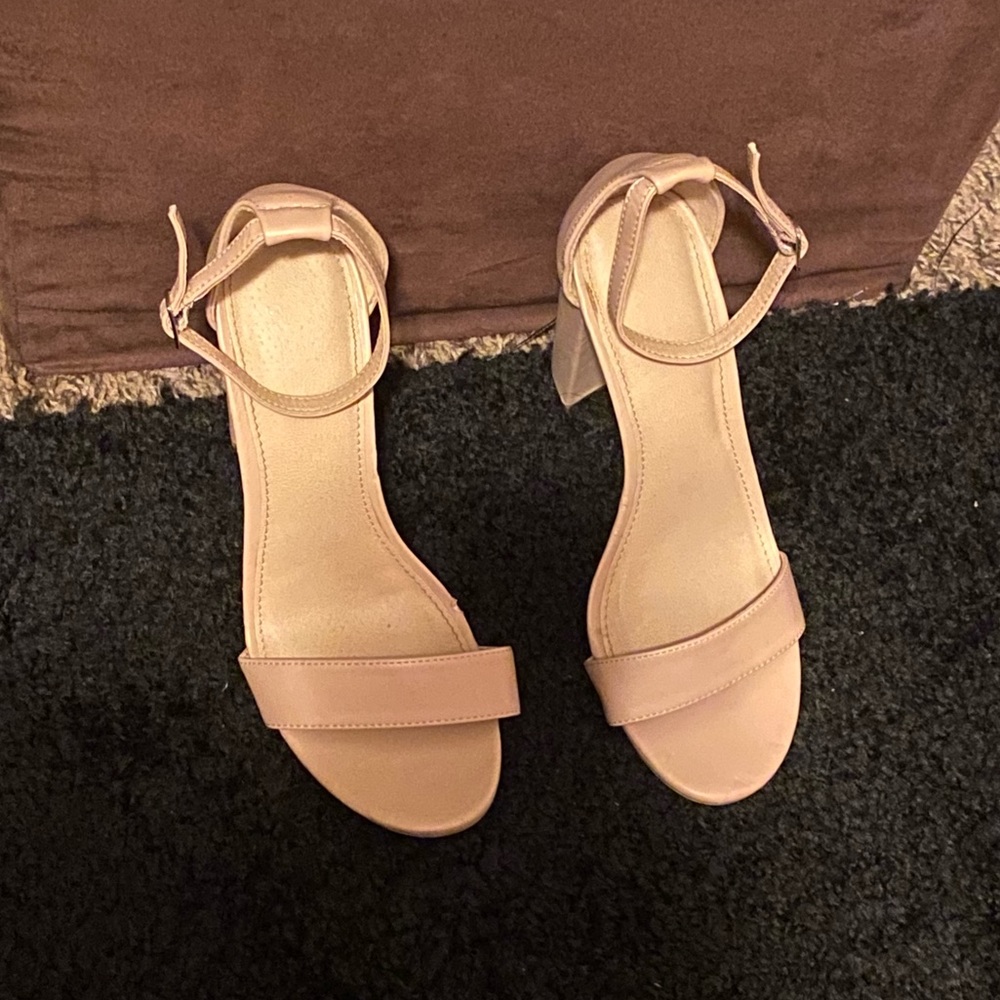 I No Longer Want Them I Have Only Wore Them A Few… - image 1